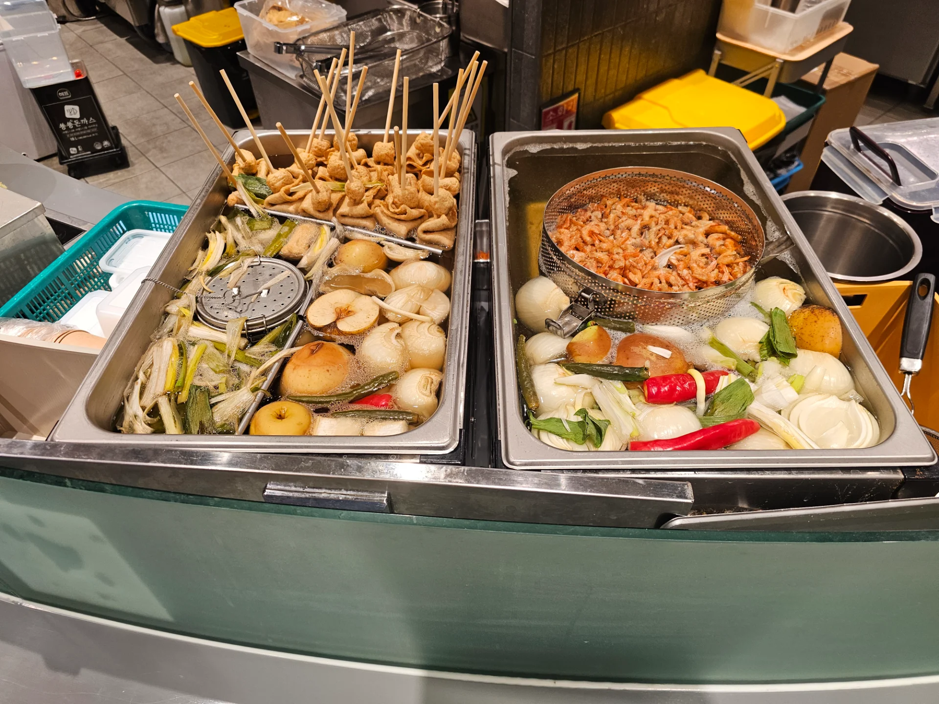 쫄깃한 쫄면과 떡볶이의 환상 조합